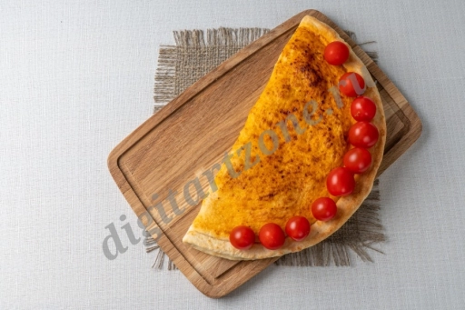 кальцоне — фирменное блюдо итальянской кухни