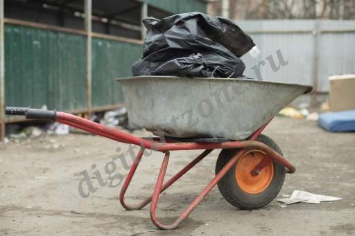Мешки с мусором на улице - коллекция снимков (37 фото)