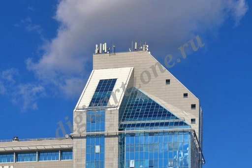 Современное здание