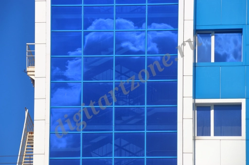 Стена офисного здания