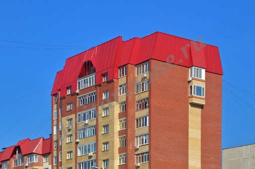 Кирпичный жилой дом