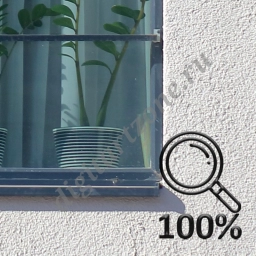 Окно дома с цветами