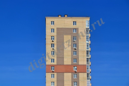 Кирпичный жилой дом